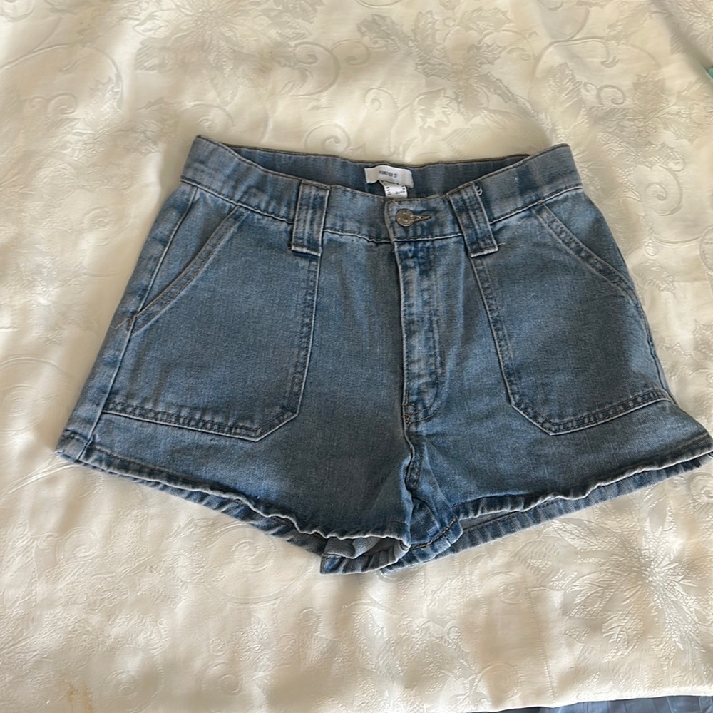 Forever 21 Women’s jean shorts